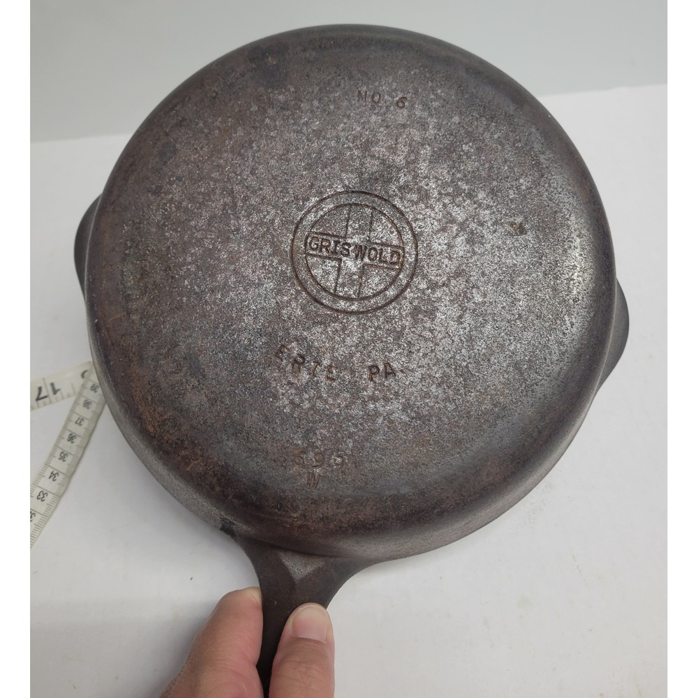 Griswold No 6 Cast Iron Skillet Small Logo 699W Erie PA Vtg Cookware Unrestored